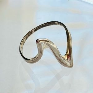 Silver .925 Stackable Wavy Ring